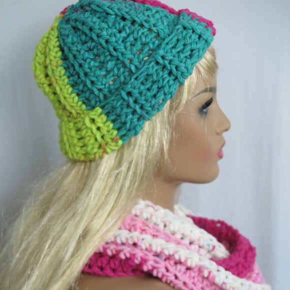 NEW Hand Crocheted Multi-Color Boho Beanie Snood Set - Picture 4 of 10